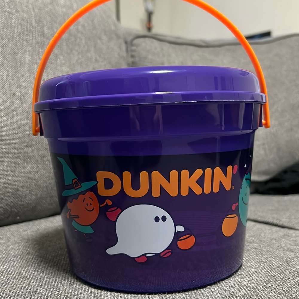 Dunkin Bucket